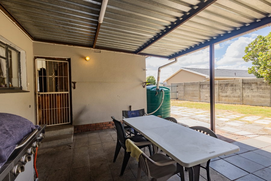 3 Bedroom Property for Sale in Morgenster Western Cape
